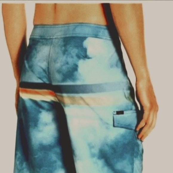 O'Neill 32 Boardshorts - Picture 8 of 16